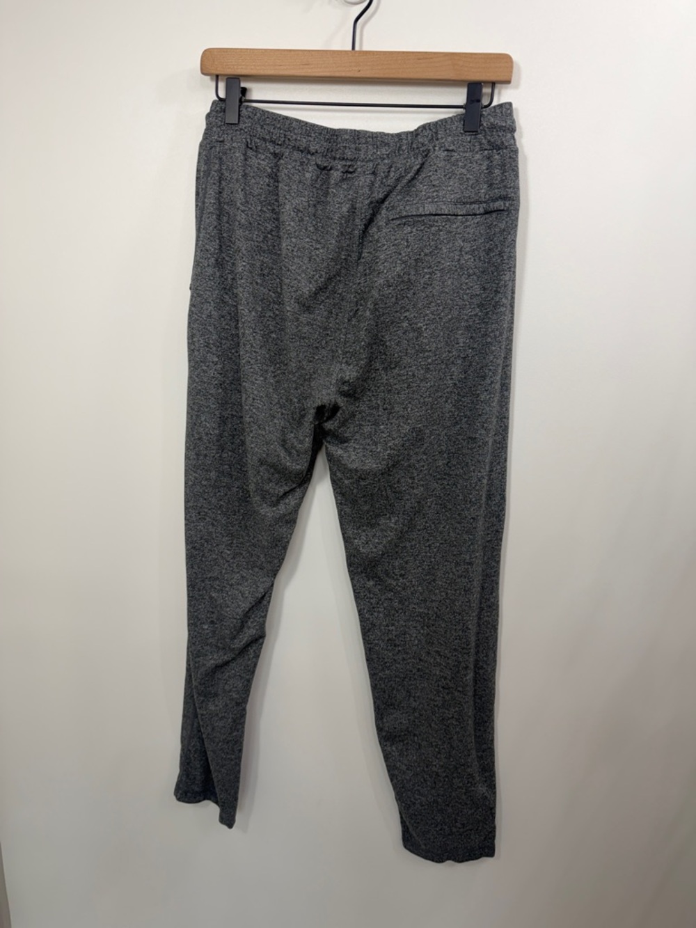 Vuori Men’s Ponto Performance Gray pants size large - Picture 8 of 9